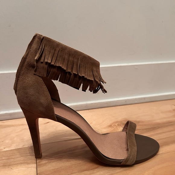 Joie Alex fringe leather heeled sandals 38 1/2 - Picture 4 of 9
